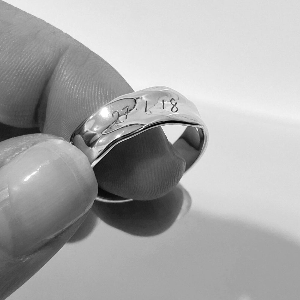 Signature Band Ring | Silver