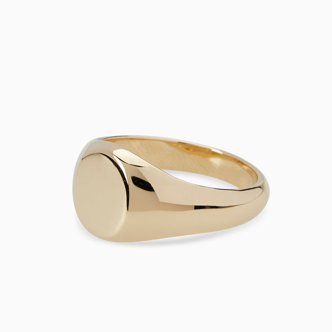 Signature Petite Signet Ring | Yellow Gold