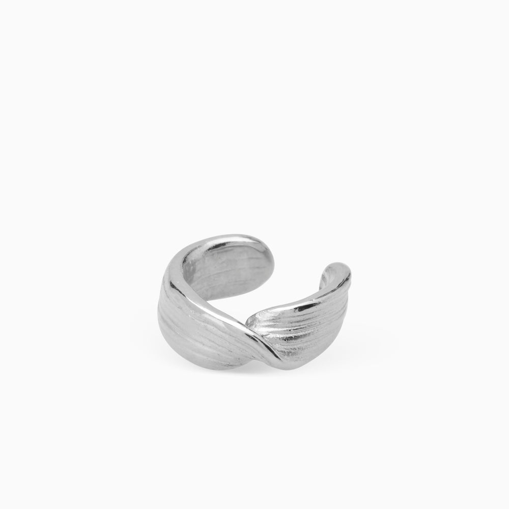 Twist Ear Cuff | Silver